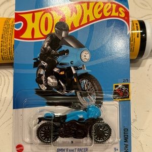 COLLECTIBLE Hot wheels BMW R NINE T RACER